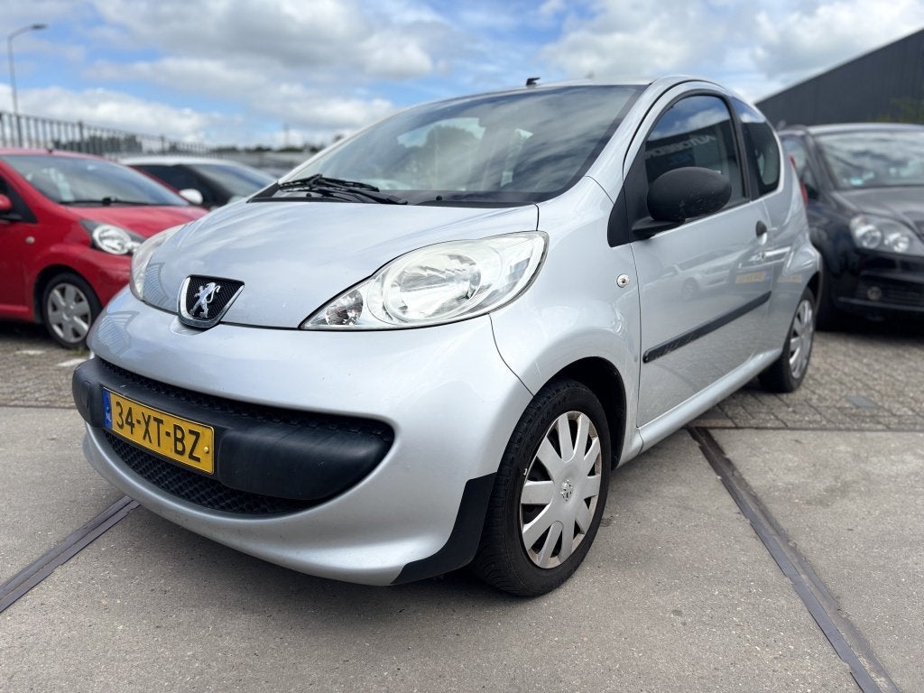Peugeot 107 1.0-12V XR INRUILKOOPJE! (bj 2007), Auto's, Peugeot, Voorwielaandrijving, Gebruikt, 4 stoelen, 68 pk
