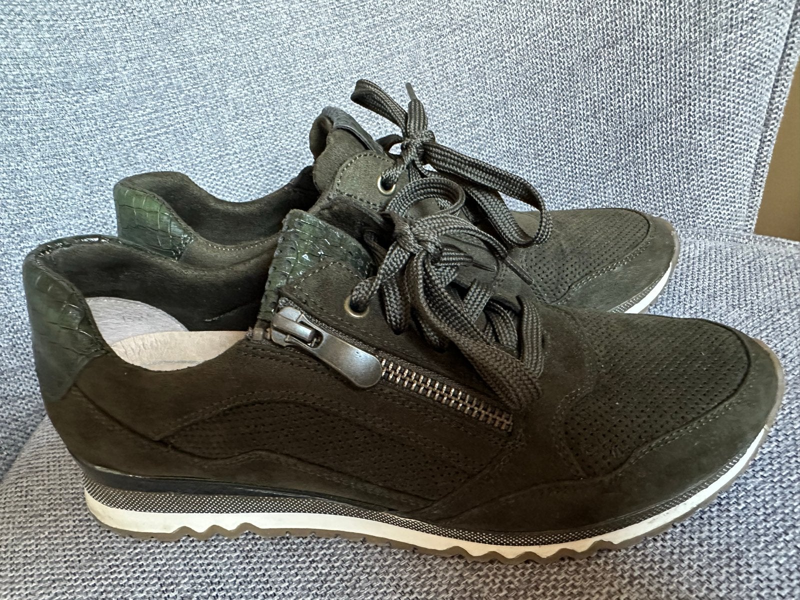 Marco Tozzi sneakers donkergroen kaki maat 38 z.g.a.n., Ophalen of Verzenden, Groen, Sneakers of Gympen, Zo goed als nieuw