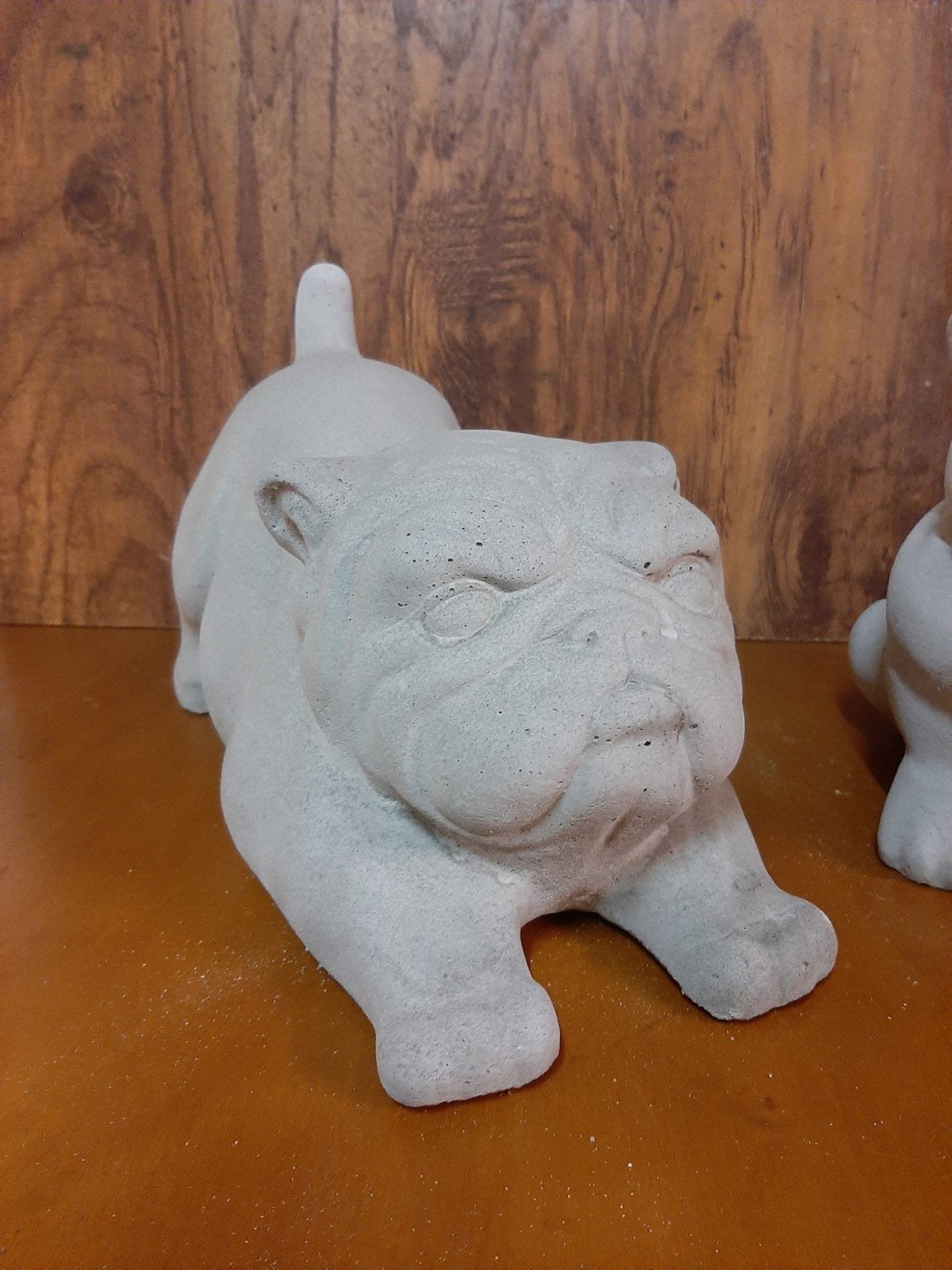 Betonnen Bulldog Beeldje - Decoratie, Tuin en Terras, Tuinbeelden, Ophalen, Nieuw, Beton, Dierenbeeld