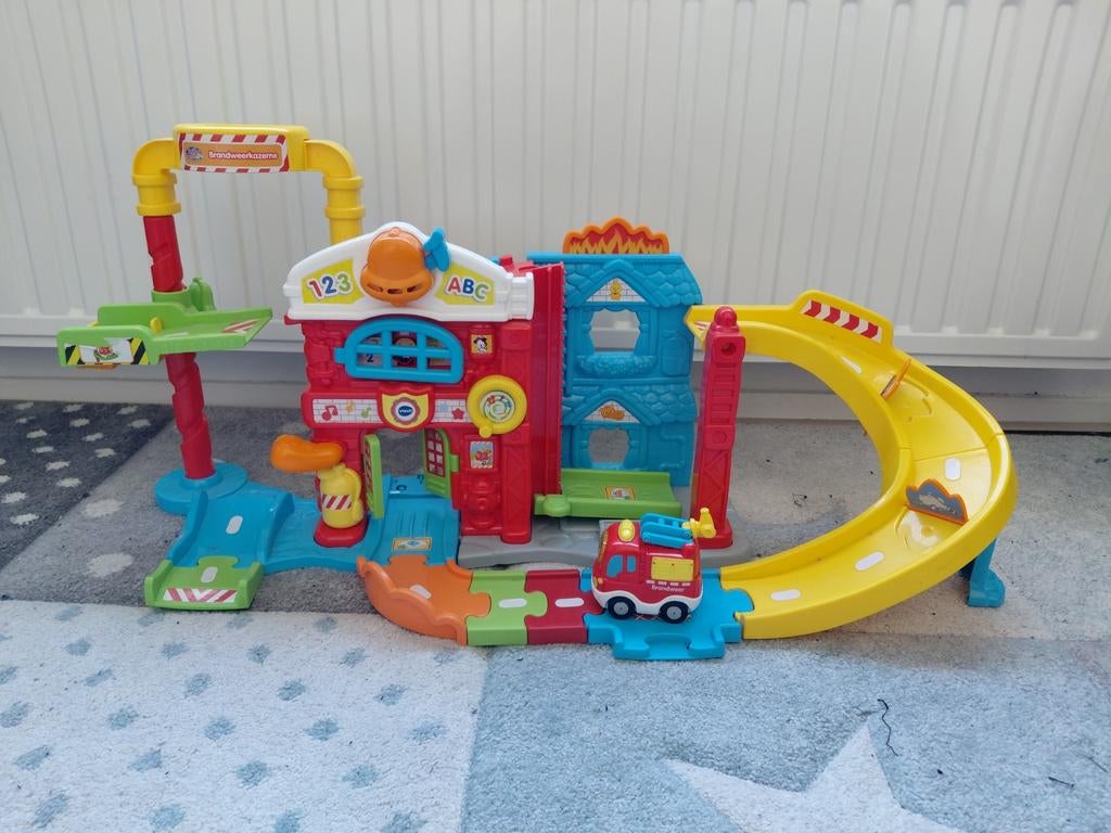 VTech Brandweerkazerne met Bas Brandweerauto (geluid defect), Ophalen, Gebruikt