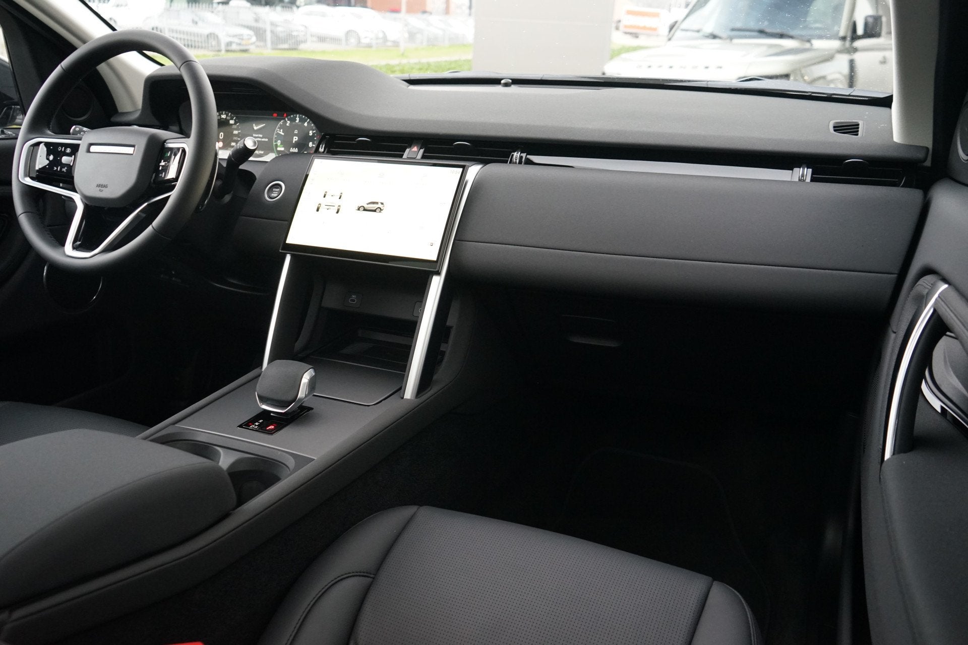Land Rover Discovery Sport P270e PHEV S Edition | Occasion L, 12 maanden, Zwart, Discovery Sport, Bedrijf