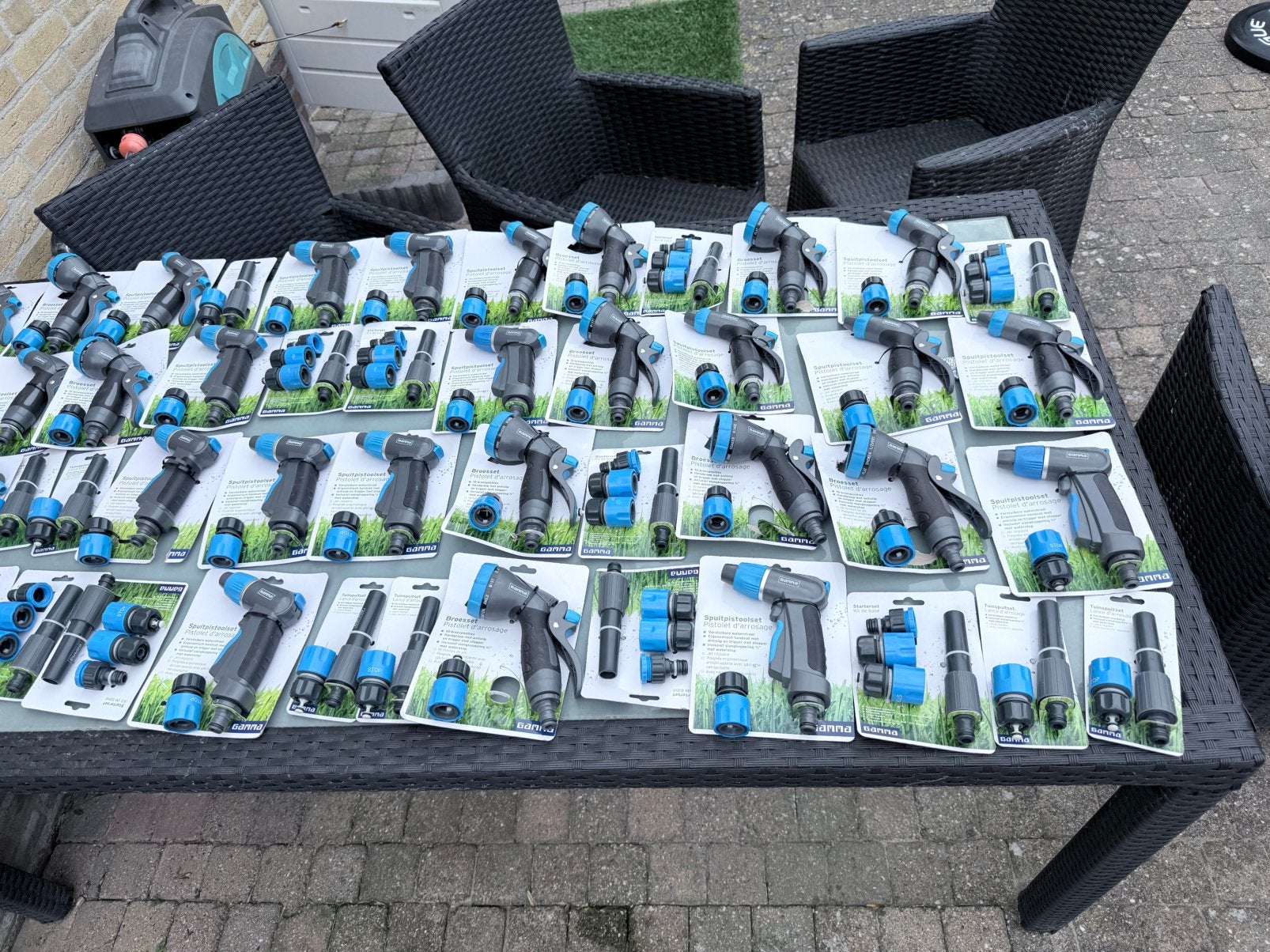Te koop nieuwe spuit en sproeier pistolen voor tuinslang., Ophalen of Verzenden, Nieuw, Handsproeier