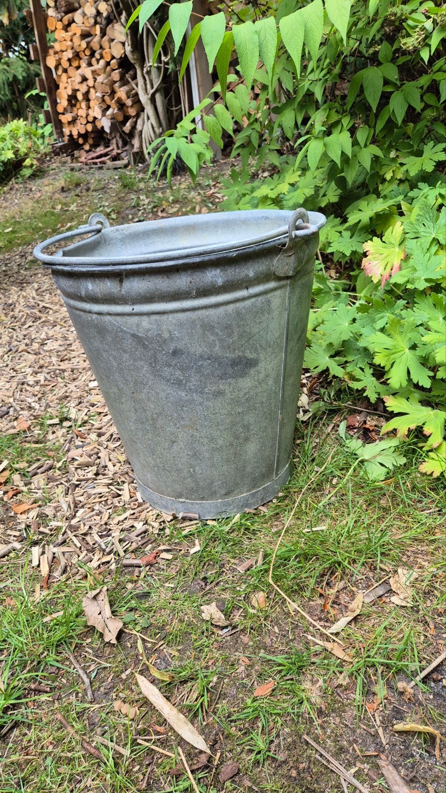 oude emmer ( bloembak) van zink, Tuin en Terras, Gebruikt, Minder dan 30 cm, Rond, Ophalen of Verzenden