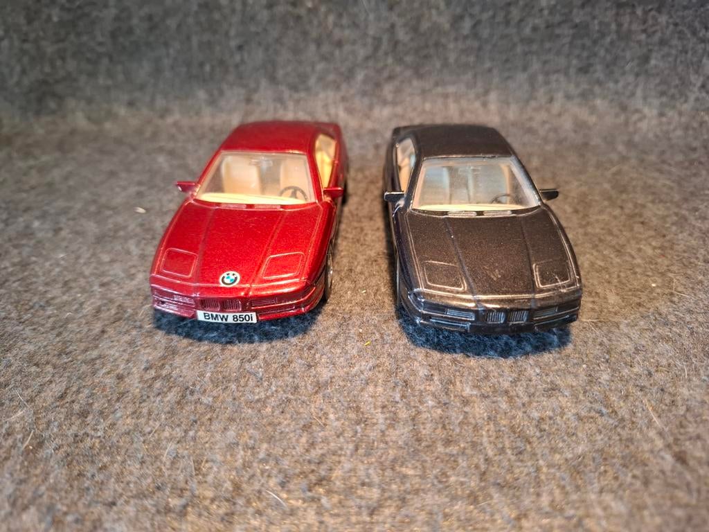2X    BMW, Hobby en Vrije tijd, Modelauto's | 1:43, Ophalen of Verzenden, Zo goed als nieuw, Auto, Overige merken