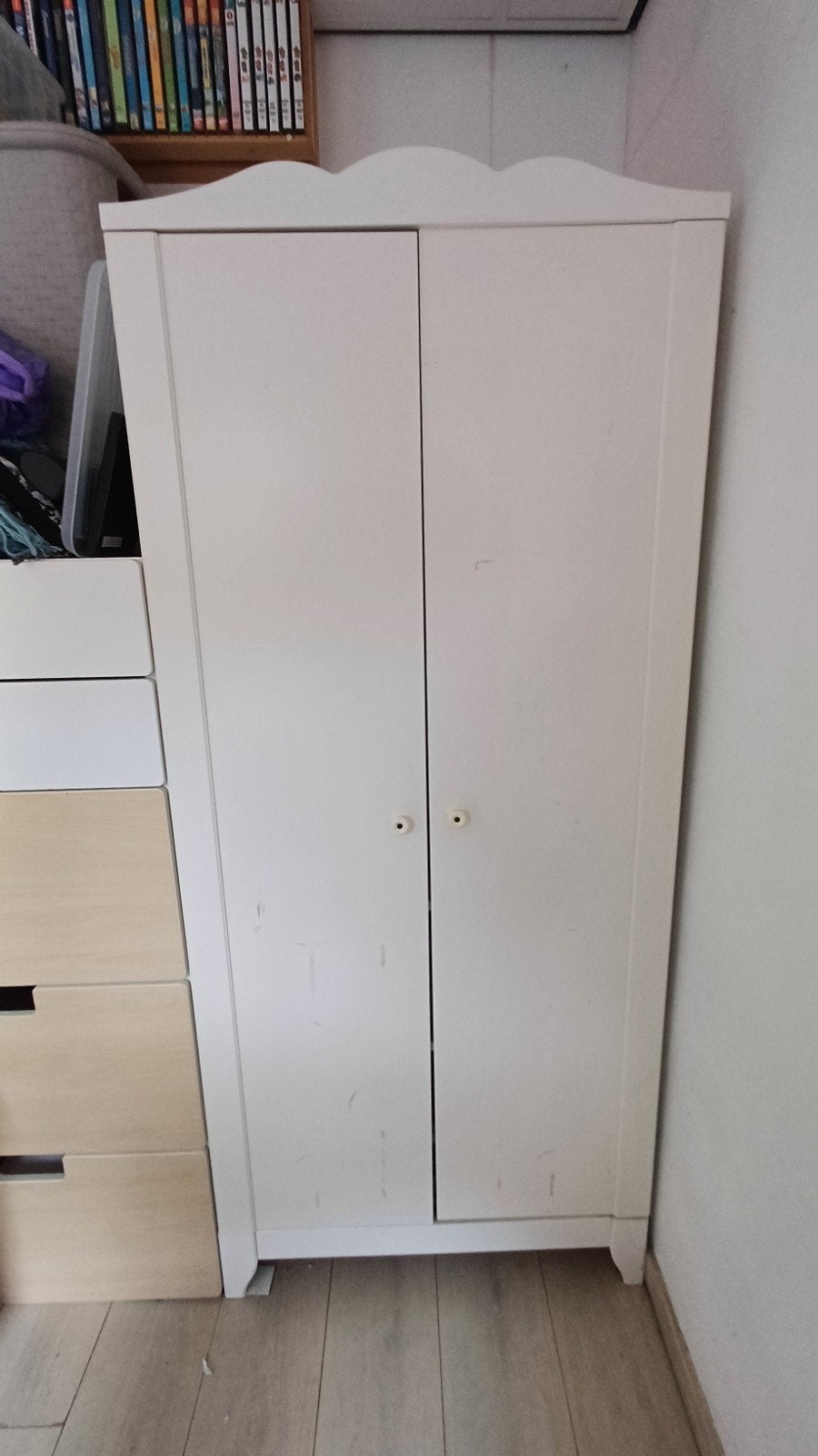 Kast voor babykamer/kinderkamer, Ophalen, Met deur(en), Gebruikt, 50 tot 100 cm