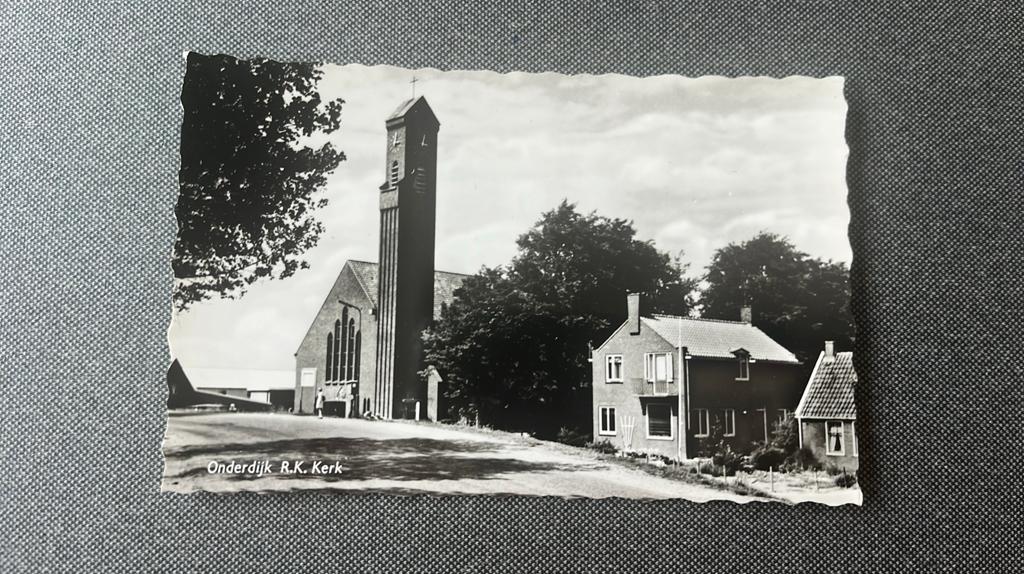 Onderdijk ( Medemblik) R K kerk, Verzamelen, Ophalen of Verzenden, 1940 tot 1960, Ongelopen, Noord-Holland