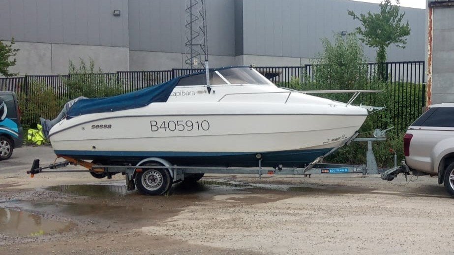 Motorboot: Sessa Oyster 20 + Yamaha 60pk + trailer, Benzine, Gebruikt, 35 cm, Buitenboordmotor