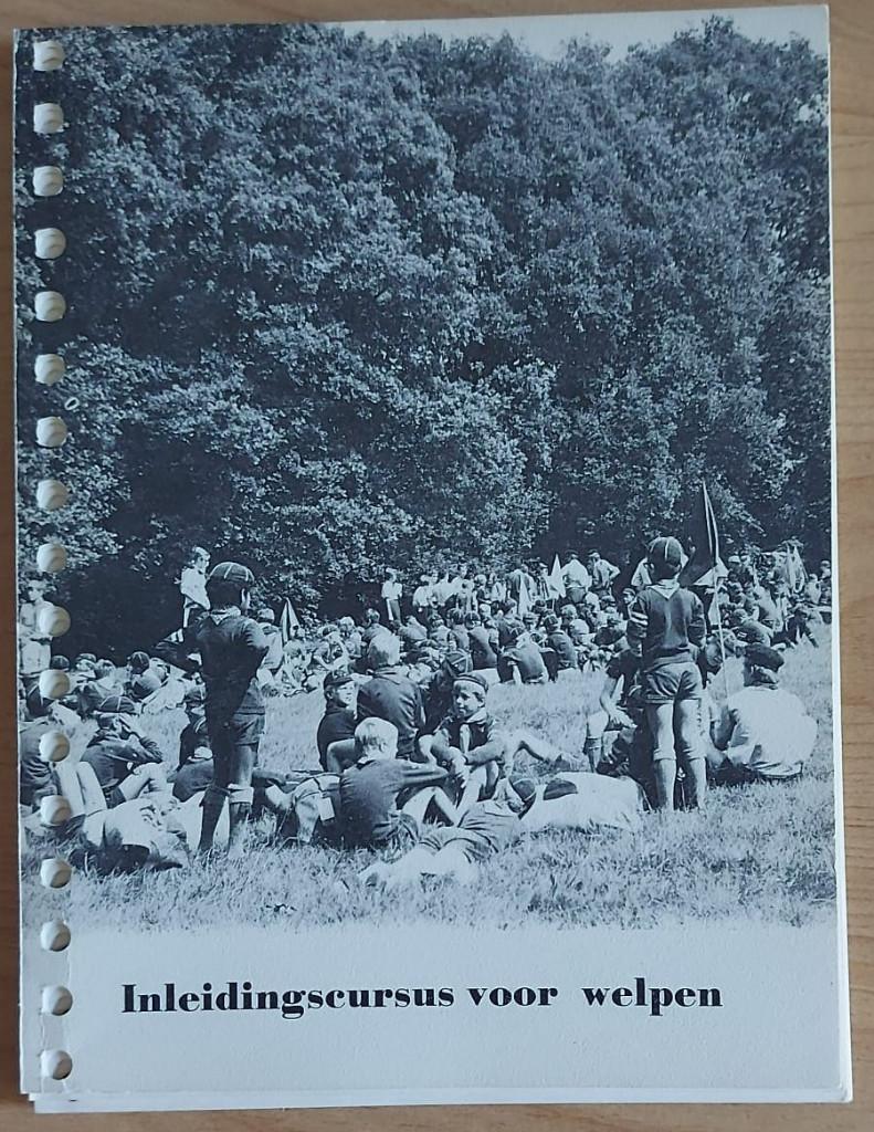 scouting instructieboeken Inleidingscursus voor welpen, Verzamelen, Scouting, Ophalen of Verzenden, Zo goed als nieuw, Boek of Tijdschrift