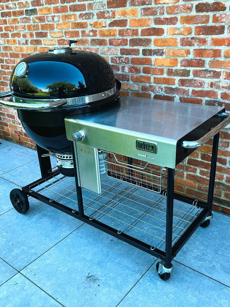 Foto 4 van Weber Summit Kamado S6 Charcoal Grill Center