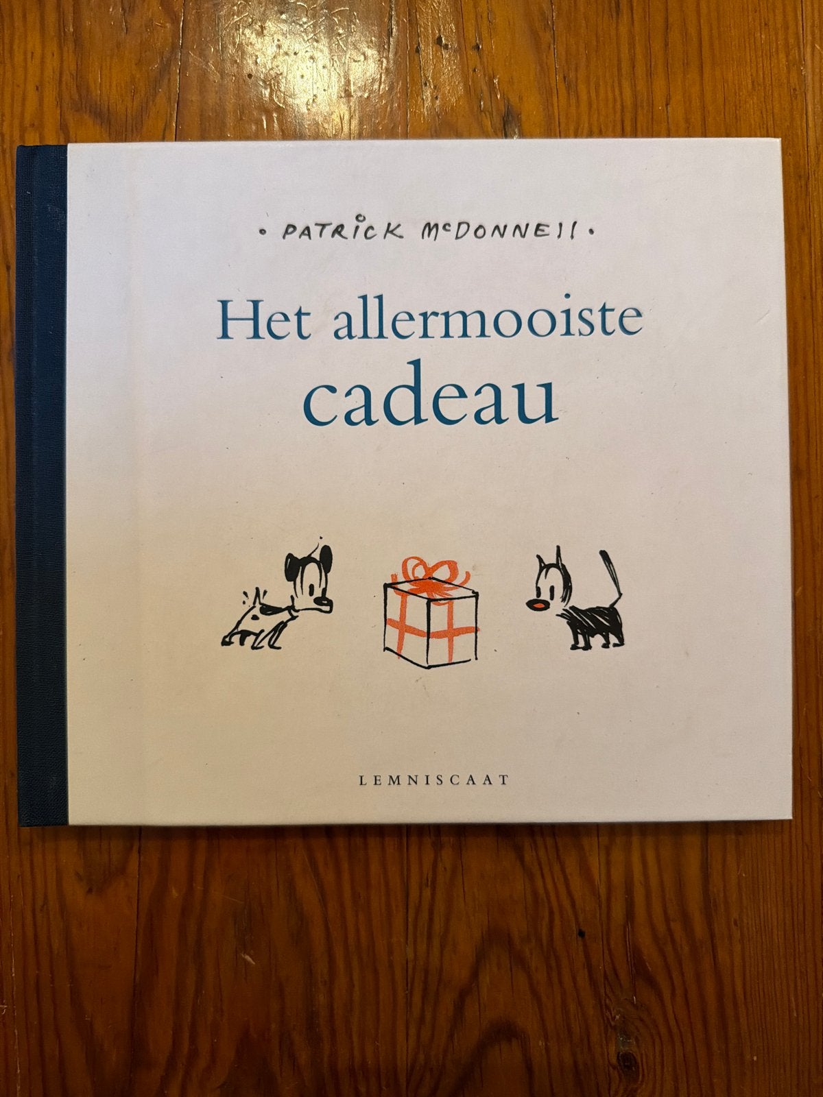 Het allermooiste cadeau - Patrick McDonnell, Boeken, Ophalen of Verzenden, Zo goed als nieuw, 2 tot 3 jaar