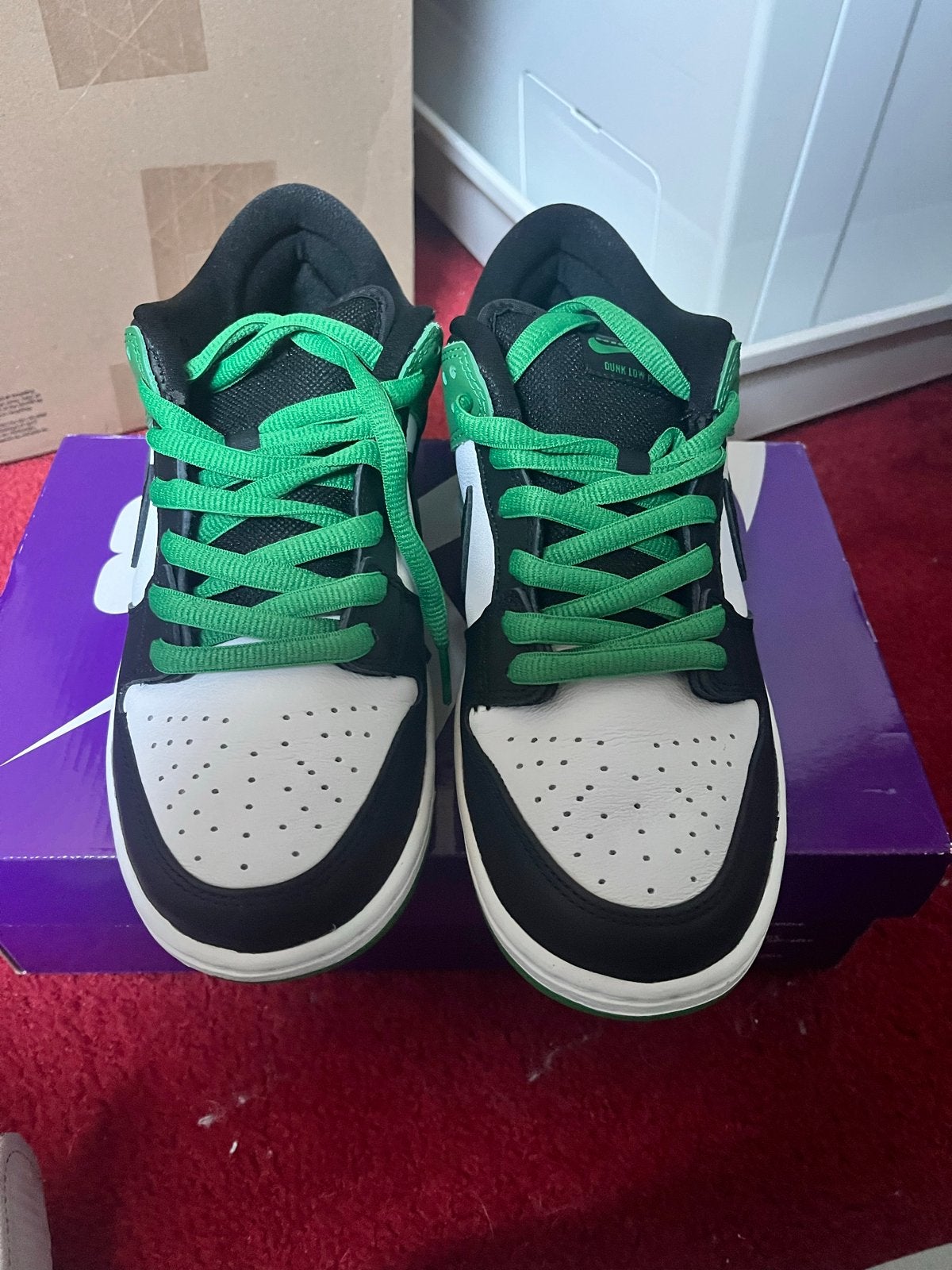 Nike SB Dunk Low Pro Classic Green/Black-White, Ophalen of Verzenden, Nieuw, Zwart, Sneakers of Gympen