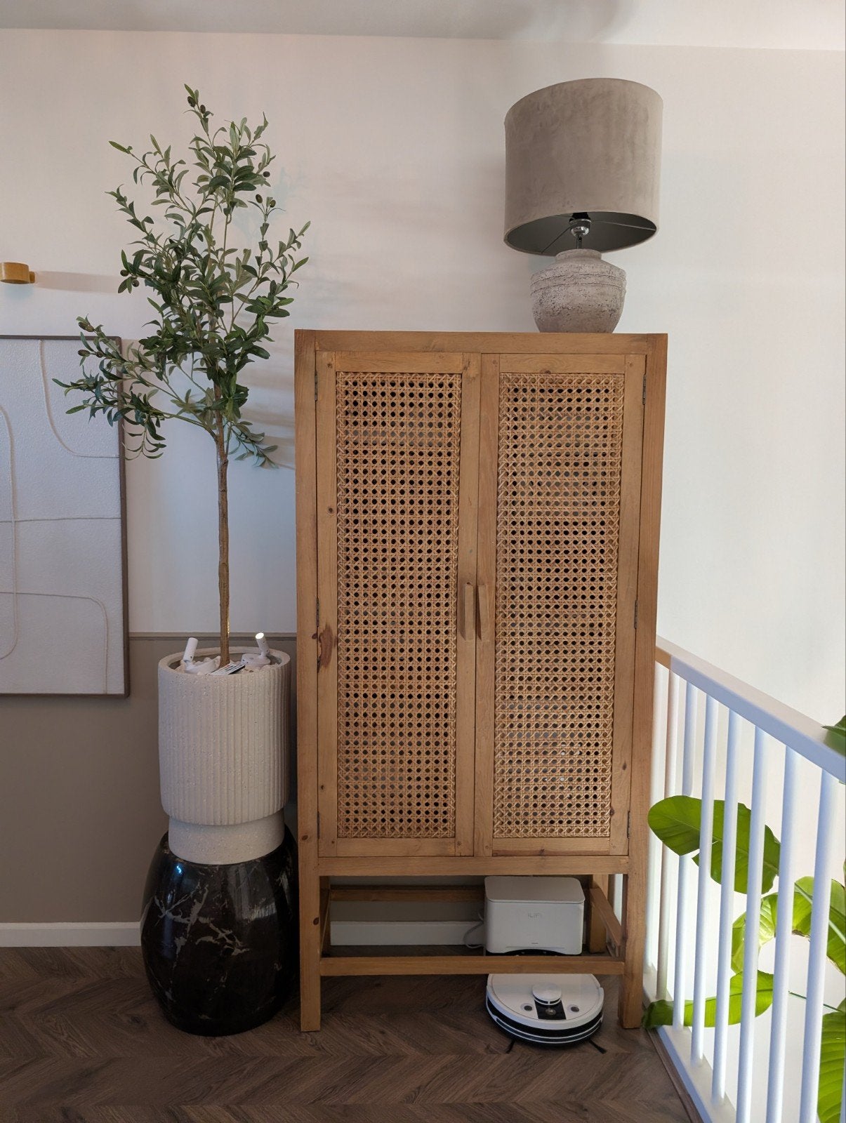Houten kast met rotan deuren, Huis en Inrichting, Ophalen, Zo goed als nieuw