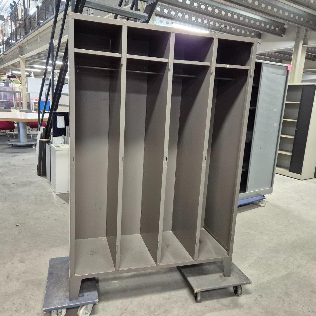 metalen garderobekast kledingkast locker lockerkast 180x123, Huis en Inrichting, Ophalen, Gebruikt, 25 tot 50 cm
