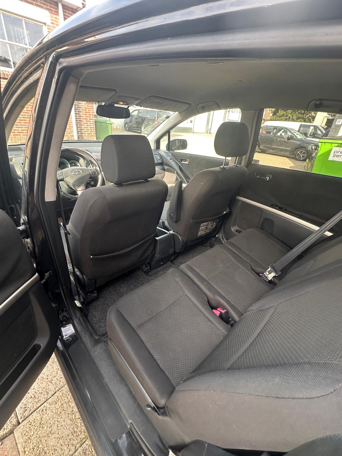 Toyota Corolla Verso VVT-i Dynamic. 5 P 2007  nieuwe apk, Auto's, Dealer onderhouden, 4 cilinders, Overige bekleding, Metallic lak