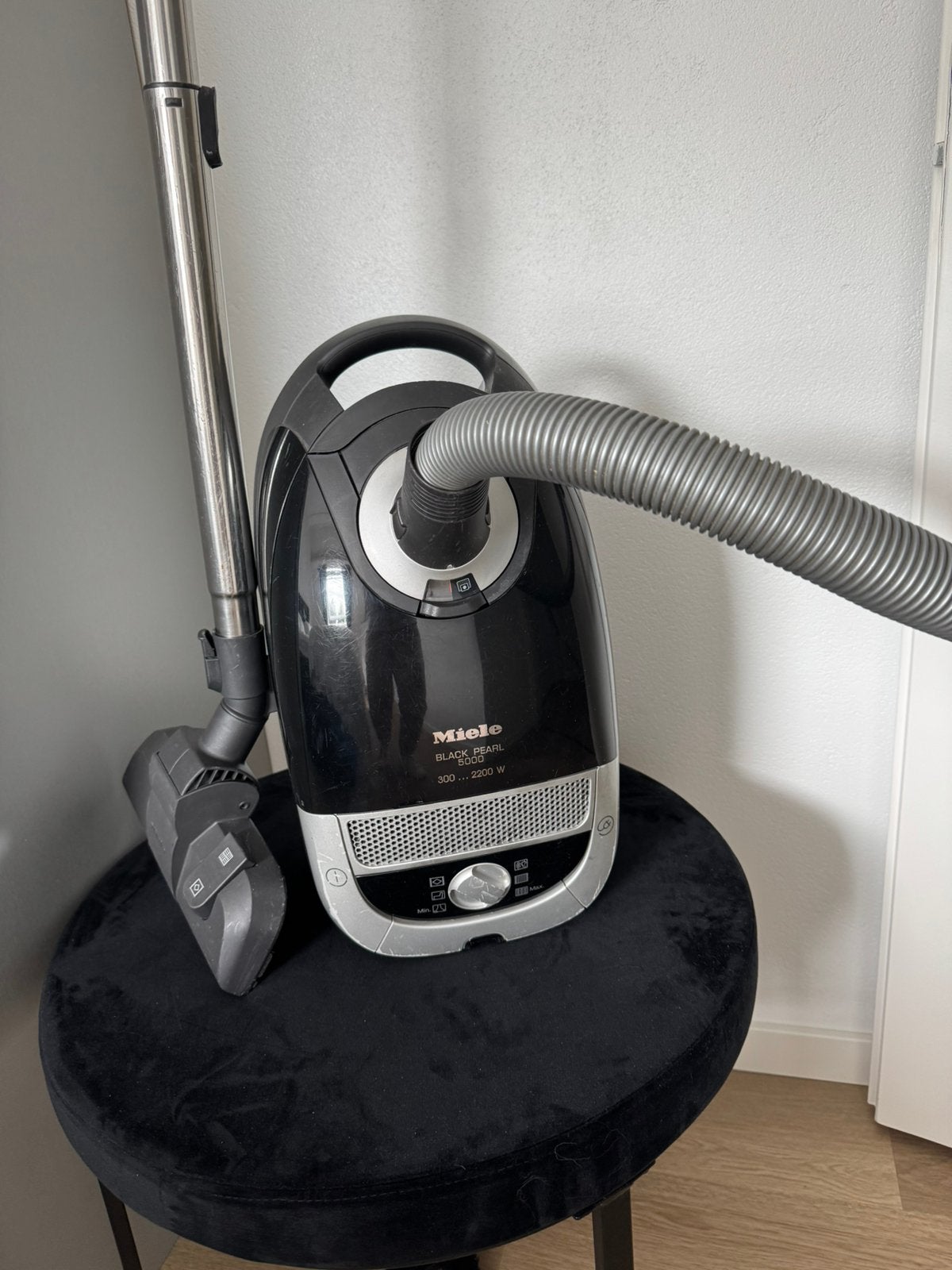 Miele stofzuiger black pearl 2200 W, Ophalen of Verzenden, Gebruikt