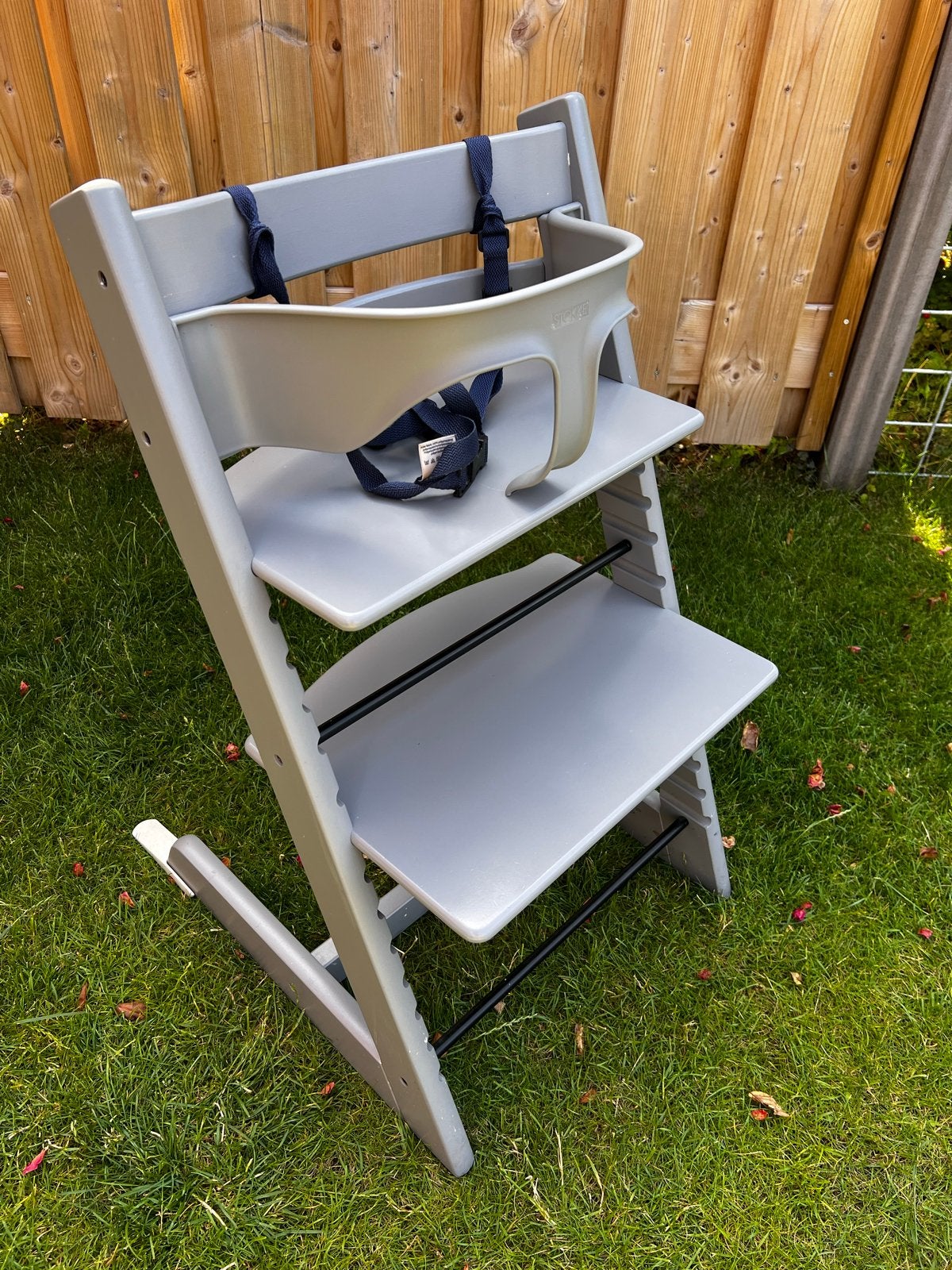 Stokke Tripp Trapp stoel met accessoires, Ophalen, Zo goed als nieuw, Meegroeistoel, Gordel(s)