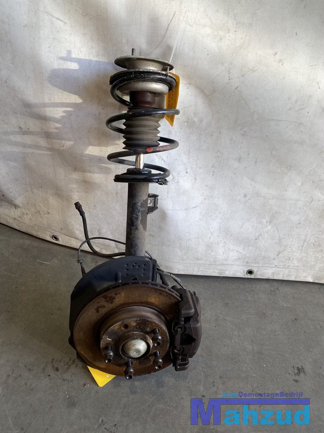 BMW 3 SERIE E46 Links voor veerpoot fuseehuis remklauw, Petuelring 130
80788  Munich, DE, Gebruikt, Info@bmw.de, Ophalen of Verzenden
