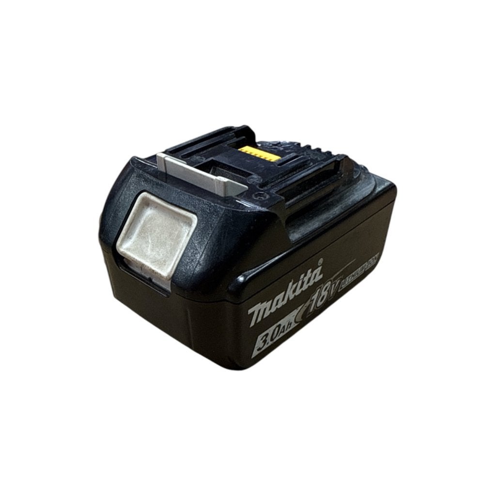 Makita 18v 3.0Ah Accu | Gebruikte Staat | 1 Maand Garantie, Makita, Zo goed als nieuw, Support@makita.com, Makita Corporation, 3-11-8, Sumiyoshi-cho, 
Anjo, Aichi 446-8502
Japan