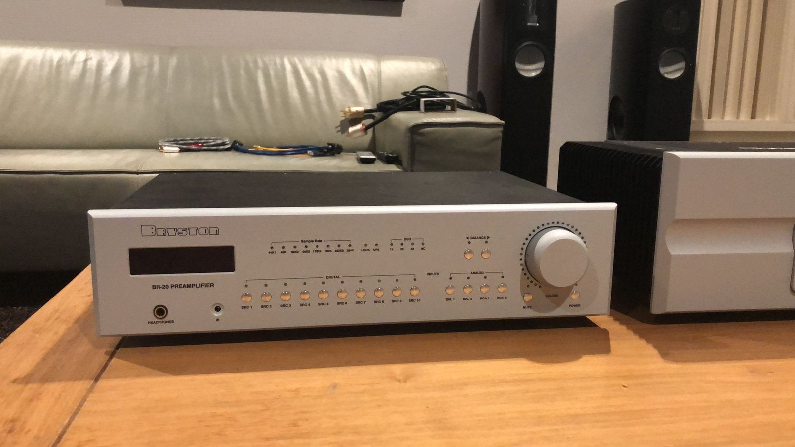 BRYSTON BR-20, Overige merken, Ophalen of Verzenden, Zo goed als nieuw, 120 watt of meer