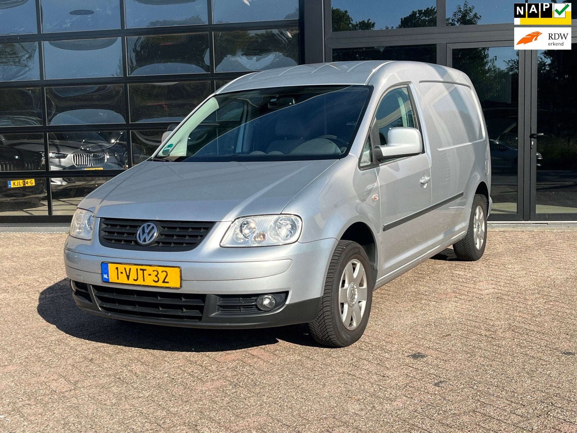 Volkswagen Caddy 1.9 TDI Maxi, Airco, Camera, cruise control, Voorwielaandrijving, Euro 5, Gebruikt, Zwart