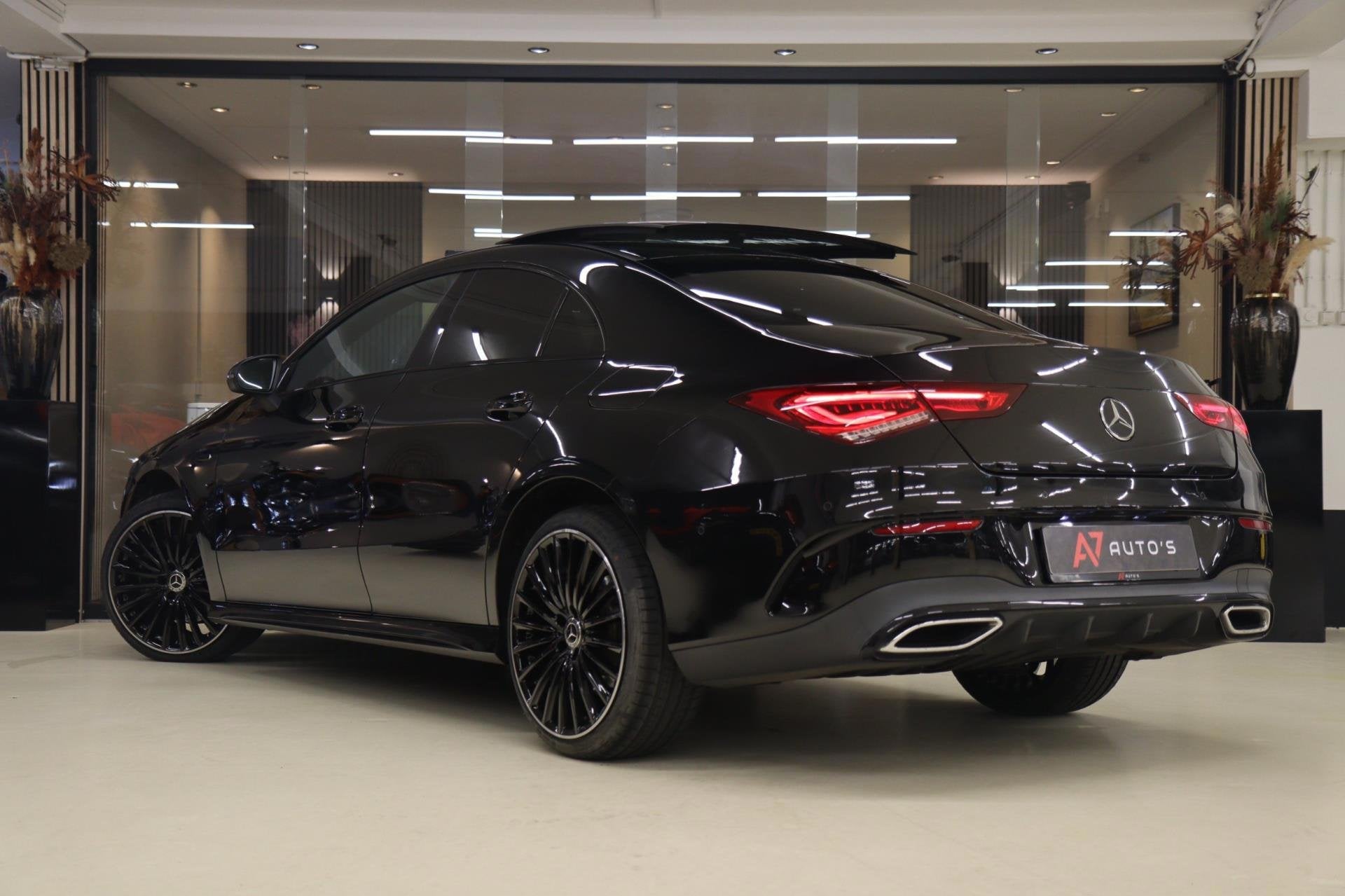 Mercedes-Benz CLA-klasse 250 e AMG-LINE PANO/HUD/KEYLESS/360, CLA, Gebruikt, Euro 6, 4 cilinders