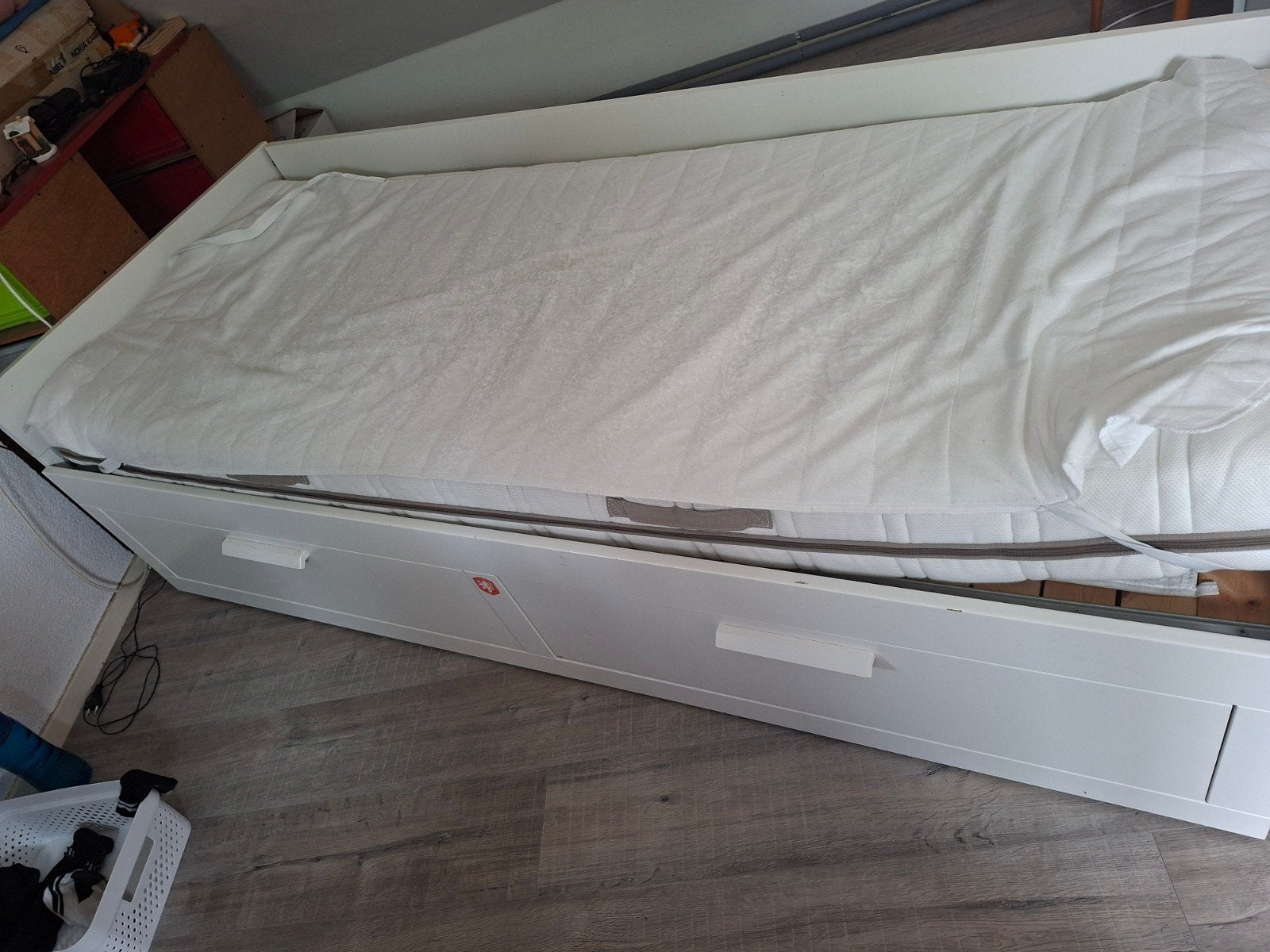 1 persoons bed met laden, Huis en Inrichting, Slaapkamer | Bedden, Ophalen, Gebruikt, 90 cm, Eenpersoons