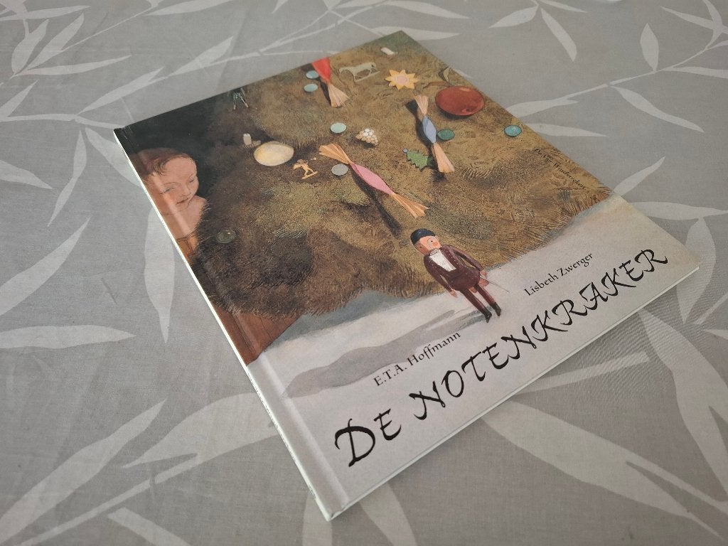 DE NOTENKRAKER - E.T.A. Hoffmann / Lisbeth ZWERGER, Boeken, Ophalen of Verzenden, Zo goed als nieuw, Fictie algemeen, E.T.A. Hoffmann / Lisbeth ZWERGER