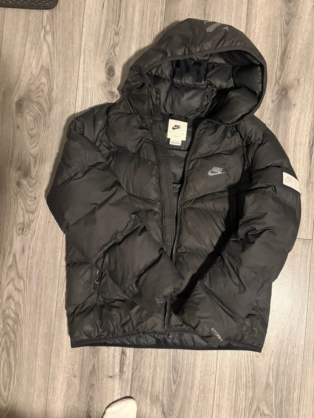 Nike Storm fit - L, Ophalen of Verzenden, Gedragen, Maat 52/54 (L), Zwart