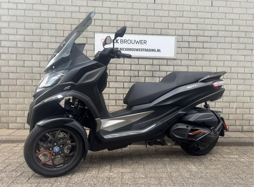Piaggio MP3 530 HPE Exclusive - Nieuw (bj 2024), Motoren, Motoren | Piaggio, Traction Control, 530 cc, Bedrijf, Overig