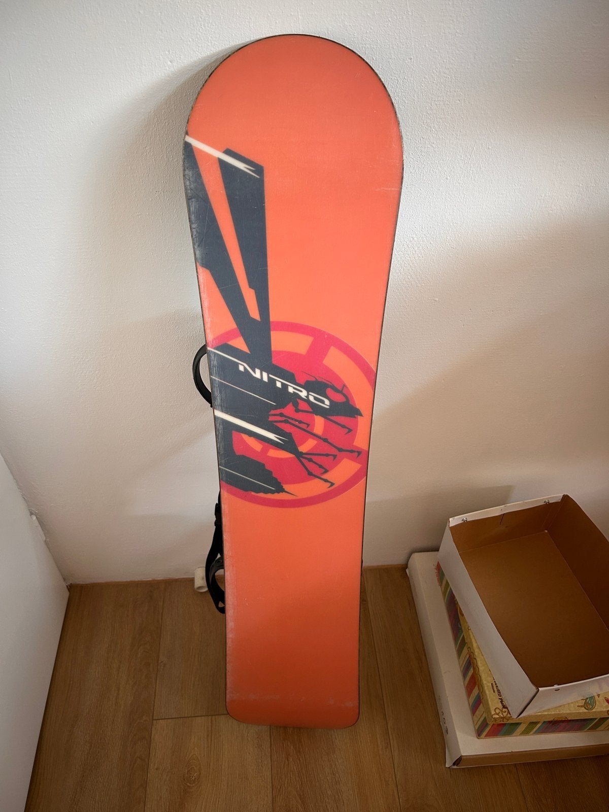 Snowboard Nitron 125 cm met Völkl bindingen, Sport en Fitness, Snowboarden, Ophalen, Gebruikt, Board