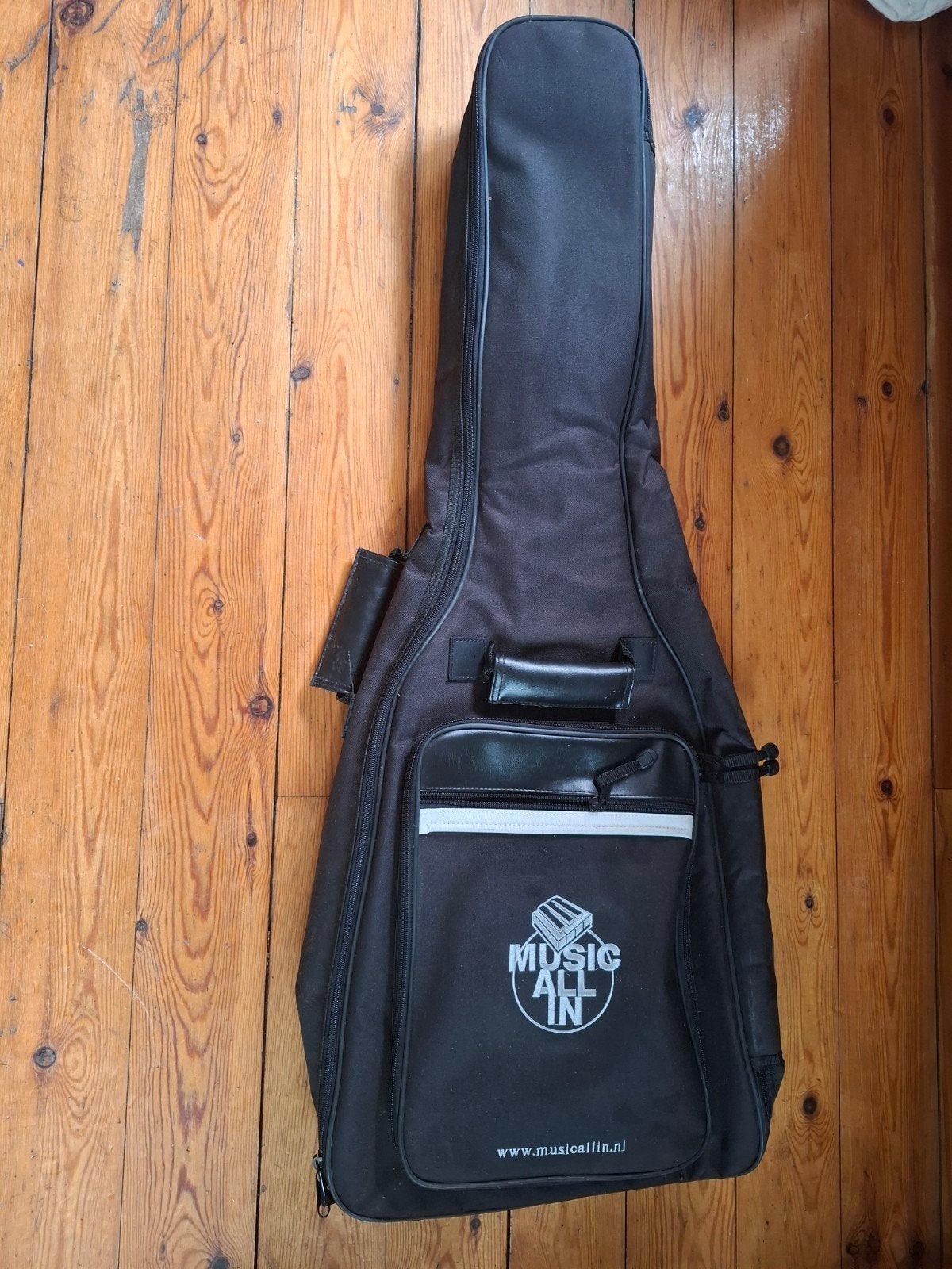 Gitaarhoes /Gigbag voor akoestische gitaar-Music all in, Muziek en Instrumenten, Behuizingen en Koffers, Ophalen of Verzenden