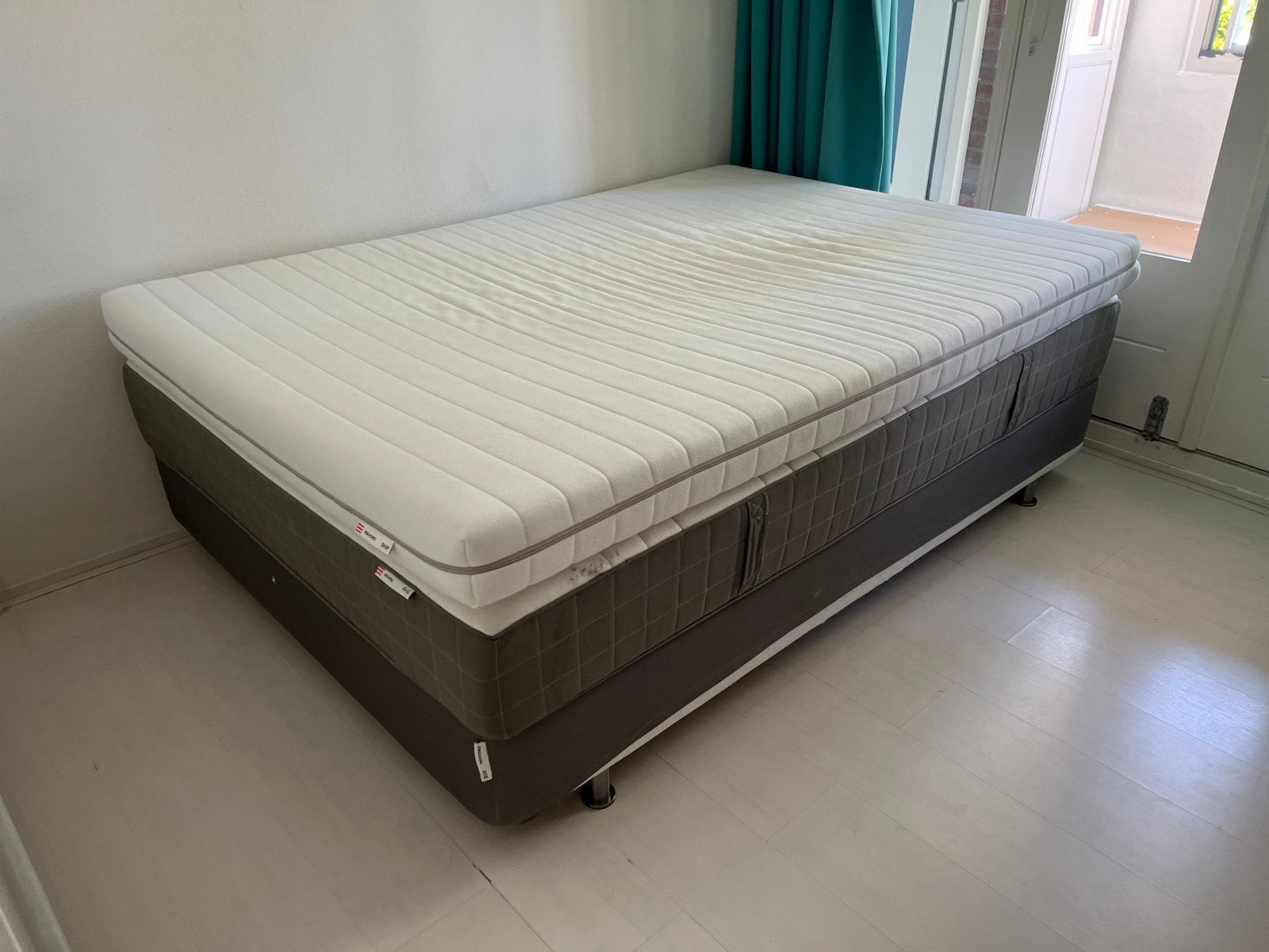 IKEA Boxspring 140x200 met matras, Huis en Inrichting, Slaapkamer | Matrassen en Bedbodems, Ophalen, Gebruikt, Tweepersoons, 140 cm