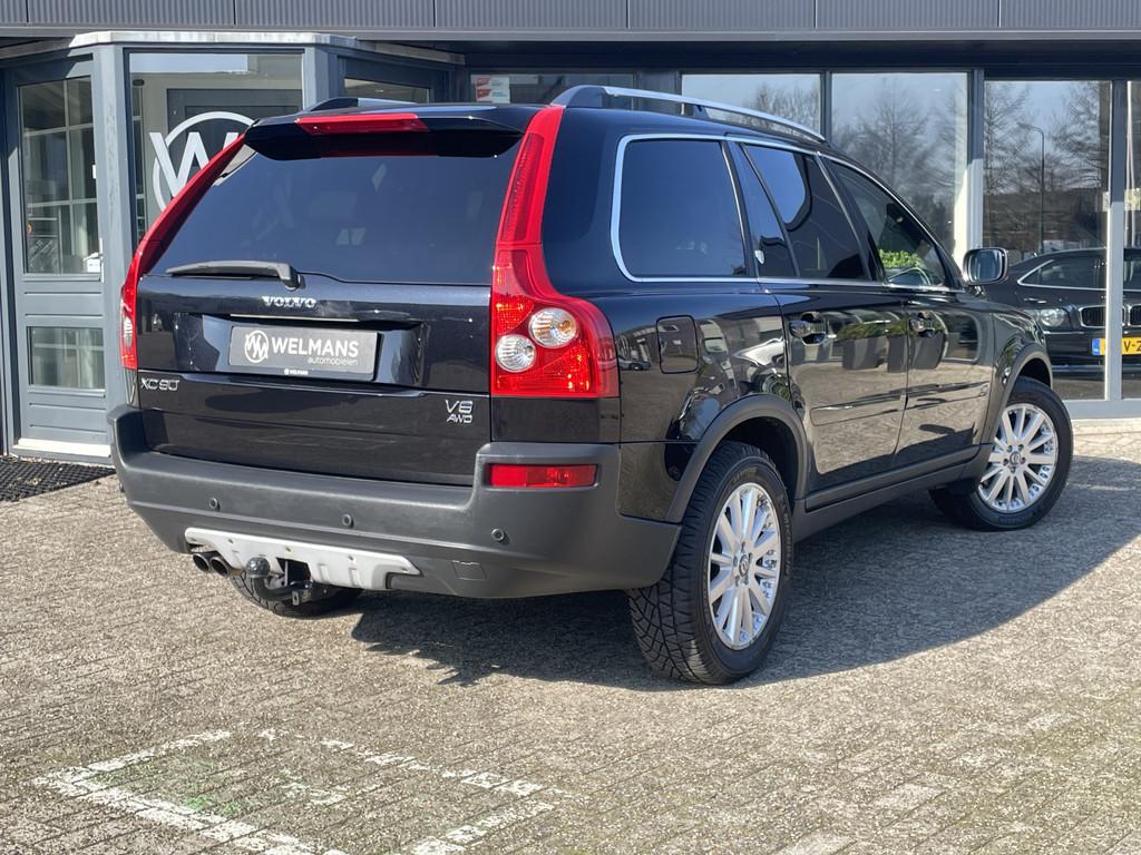 Volvo XC90 4.4 V8 Executive 7p Youngtimer | Navi | Trekhaak, Auto's, Gebruikt, 7 stoelen, Zwart, Leder
