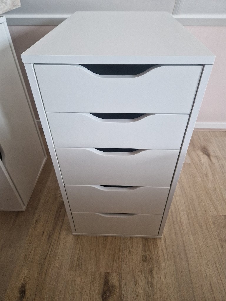 Ladeblok, Ophalen, Minder dan 50 cm, Gebruikt, 3 of 4 laden