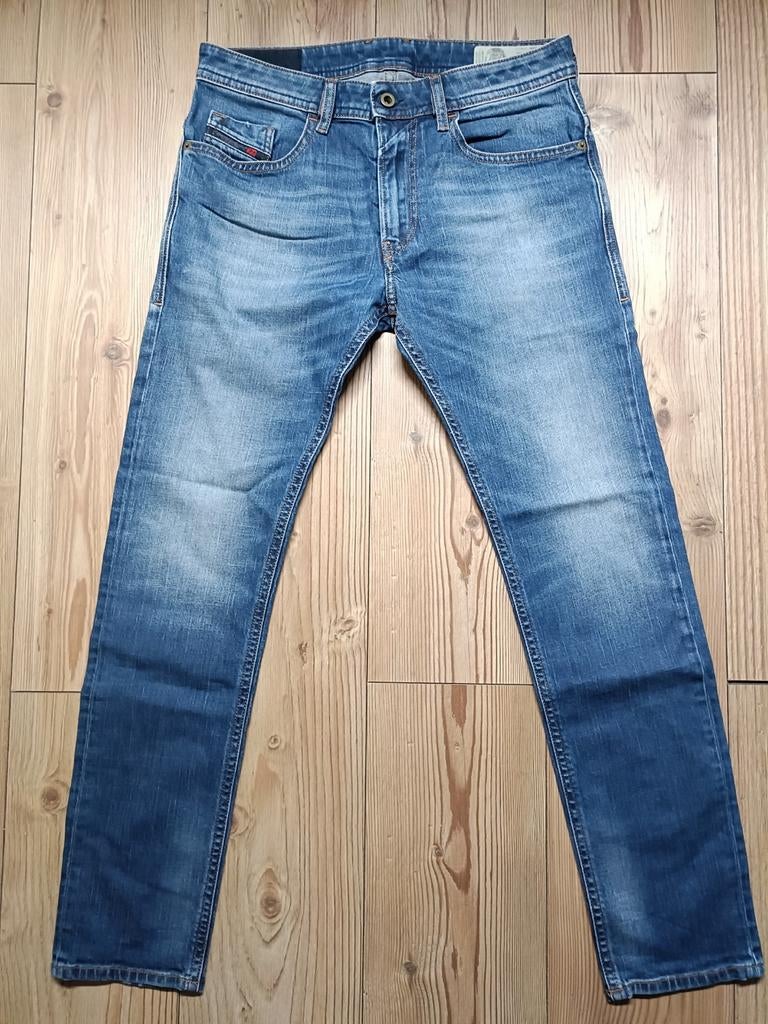 Diesel Thommer maat 31-32, Kleding | Heren, Spijkerbroeken en Jeans, Ophalen of Verzenden, Zo goed als nieuw, Blauw, W32 (confectie 46) of kleiner