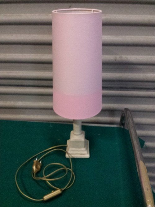 Tafellamp met houten voet, roze kap, voorzien van schakelaar, Ophalen of Verzenden, 'T Olde Gre-j, Info@toldegrej.nl, Endepoelstraat 20f Didam