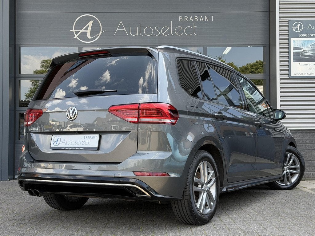 Volkswagen Touran 1.4 TSI R-Line 7p DSG | CarPlay | Dealer o, Auto's, 1378 kg, Gebruikt, Euro 6, 4 cilinders