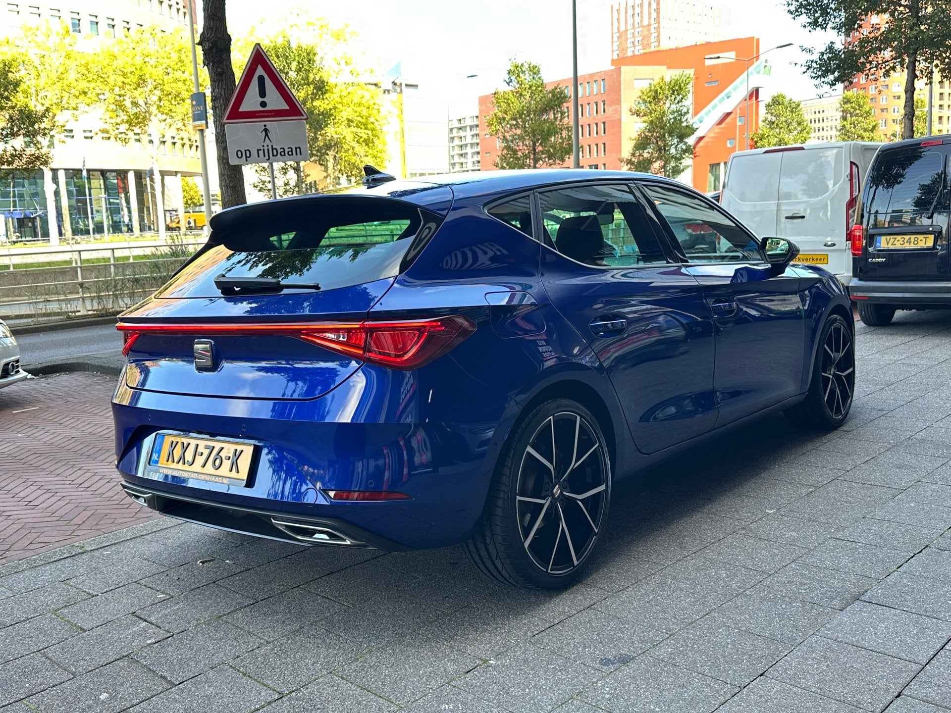 Seat Leon 1.5 eTSI FR Aut Leer Navi Camera Carplay, 4 cilinders, 150 pk, Leder en Stof, Bedrijf