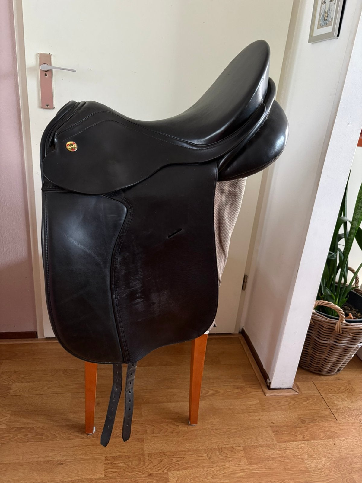 KN Allegro 17 inch dressuurzadel / Zo goed als nieuw, Dieren en Toebehoren, Ophalen, Zo goed als nieuw, Dressuur