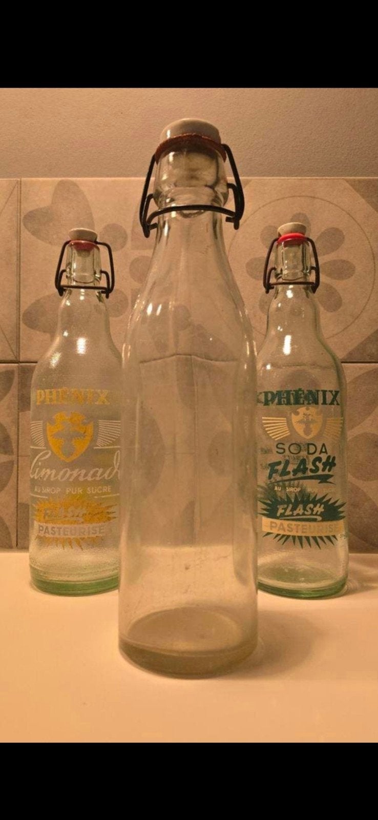 antieke glazen melkfles met een beugelsluiting €8, Antiek en Kunst, Ophalen of Verzenden