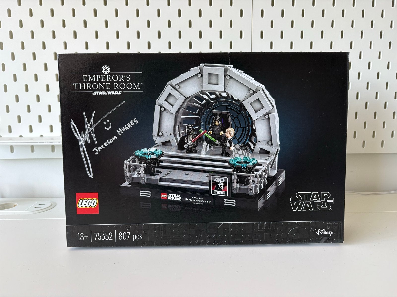 LEGO Star Wars Emperor's Throne Room 75352 (Gesigneerd), Ophalen of Verzenden, Nieuw, Overige merken