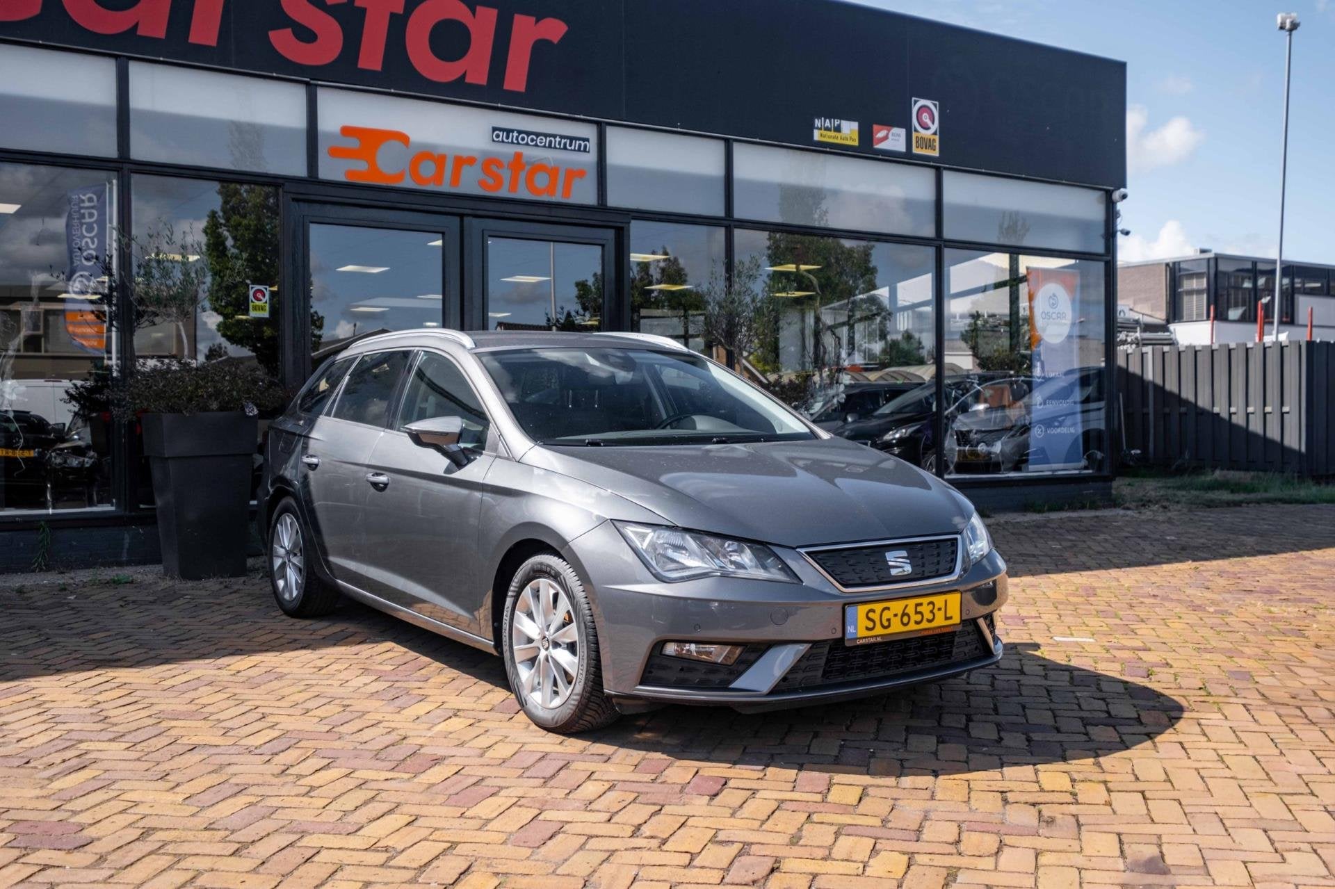 SEAT León