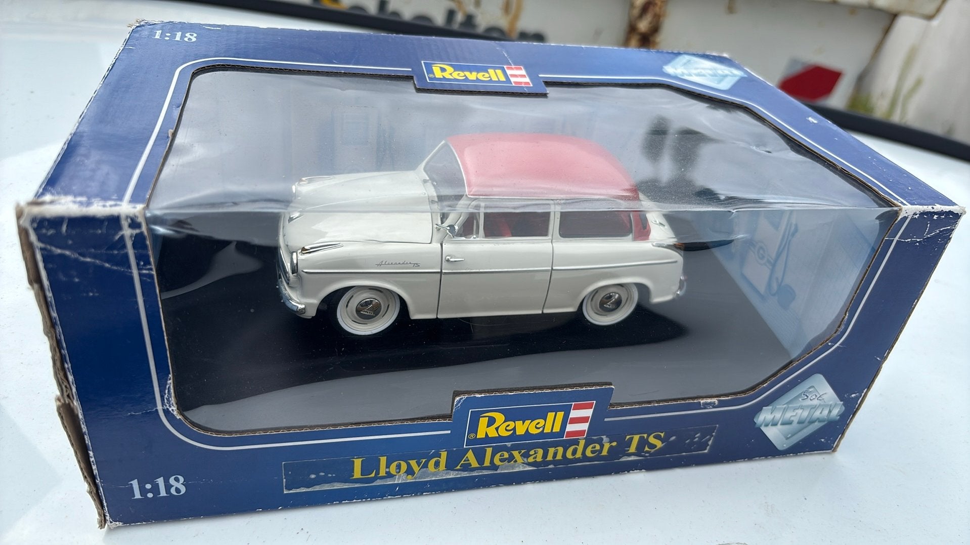 Lloyd alexander ts revell 1.18, Revell, Ophalen of Verzenden, A, A