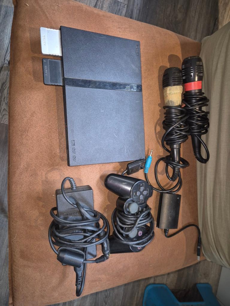 PS2 met  Singstar Kit met 2 microfoons, Ophalen, Met 2 controllers