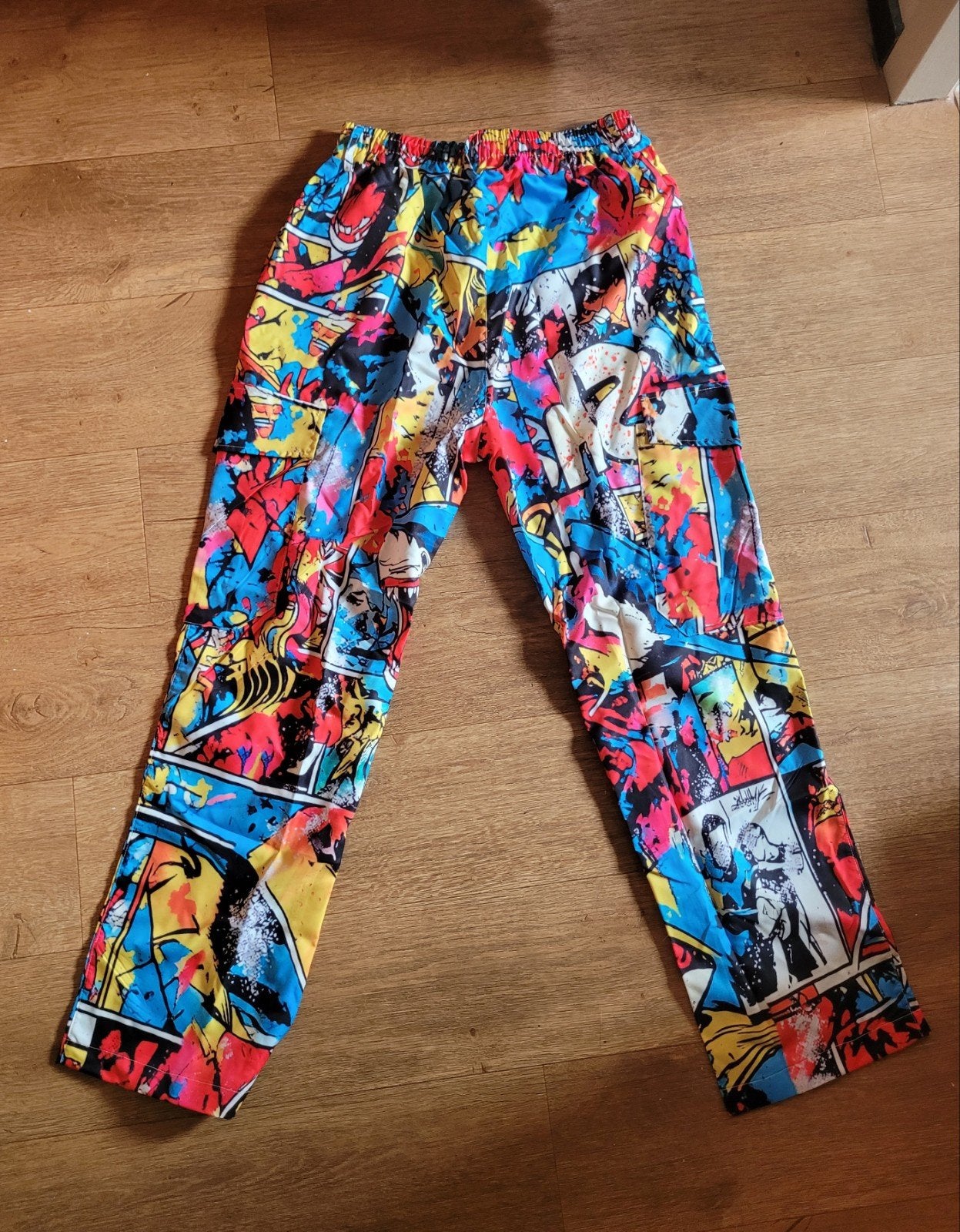 broek met stripprint, Ophalen of Verzenden, Nieuw, Maat 48/50 (M), Meerkleurig