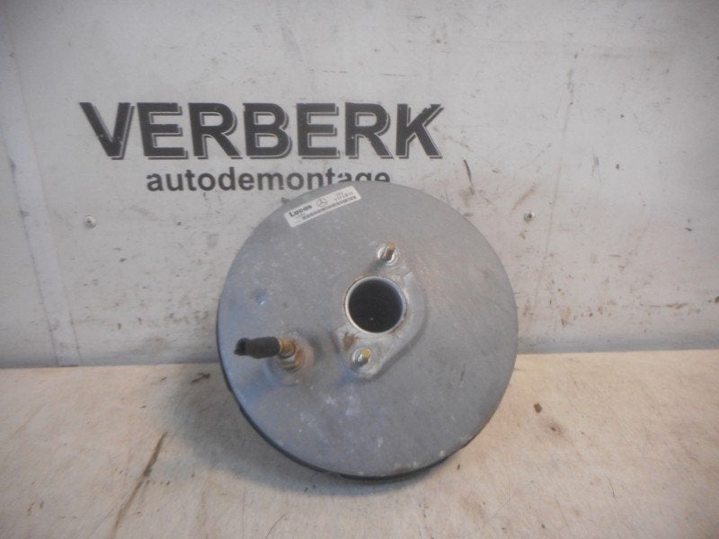 Rembekrachtiger Mercedes-Benz C (W202) 1995 0044301830, Gebruikt, Mercedes-Benz AG, Mercedes-Benz, Mercedesstraße 120, Stuttgart 70372, , Duitsland