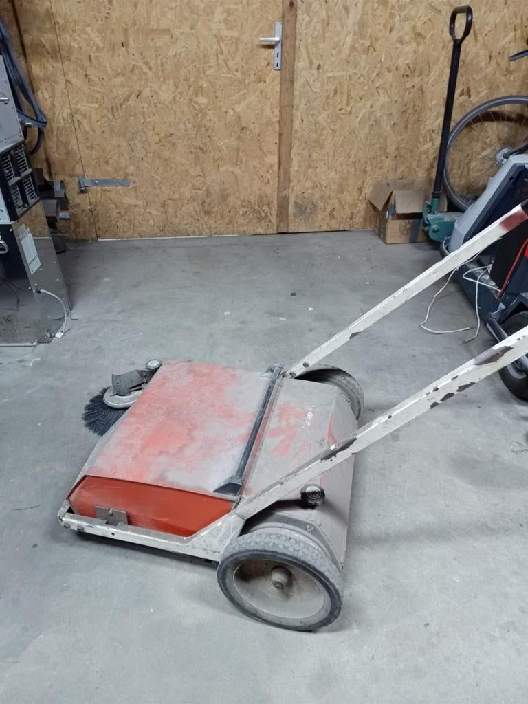 Hako Flipper veegmachine, Tuin en Terras, Veegmachines, Ophalen, Gebruikt