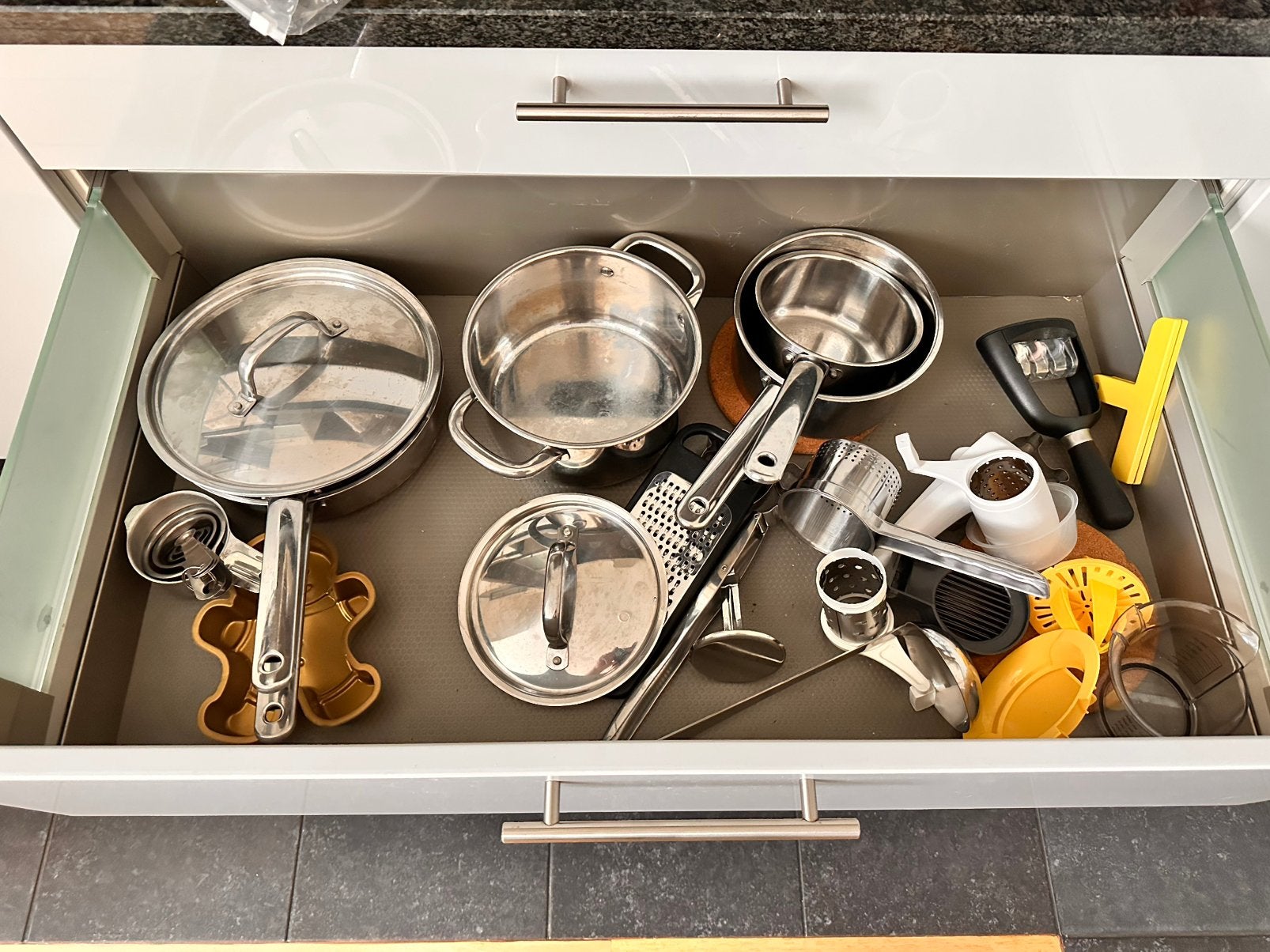 Pots, pans, utencils - take EVERYTHING, Ophalen, Zo goed als nieuw, IKEA