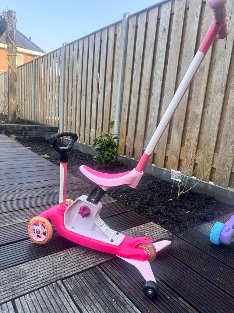 Mondo On&Go Scribble 5-in-1 kinderstep roze, Ophalen, Zo goed als nieuw, Gewone step