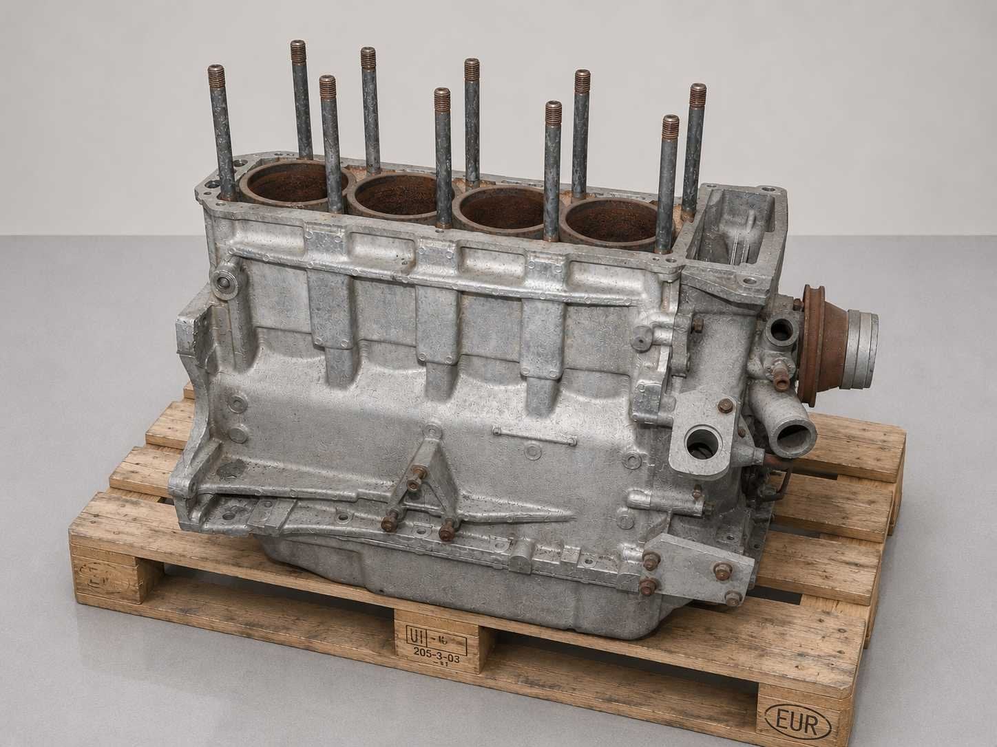 Alfa Romeo Alfetta 2.0 Engine | Original Italian Classic Eng, Overige carrosserieën, Overige brandstoffen, Bedrijf, Alfa Romeo